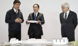 Japanese leader visits it’s latest chip factory